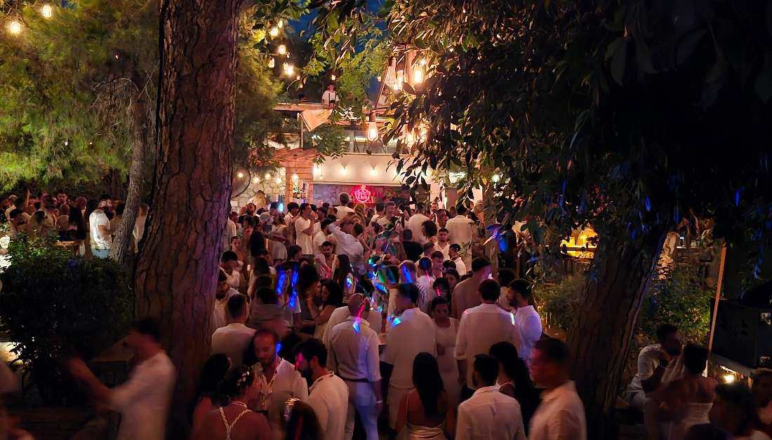 ELEGANT PARTY - Venerdì dalle 00:00