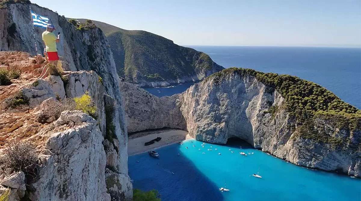 8 ore Tour in Mini Van + Spiaggia del Relitto