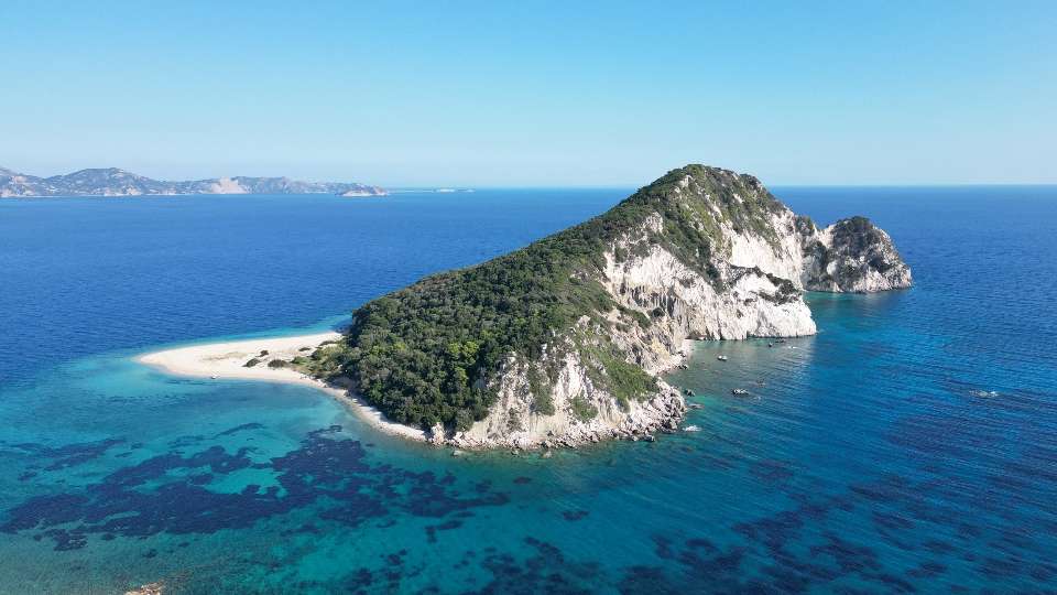 4 ore Noleggio Barca con Skipper al Parco Marino